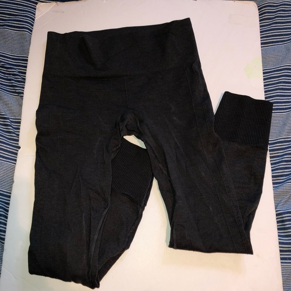 Grey lululemon size 4 leggings - Picture 1 of 5